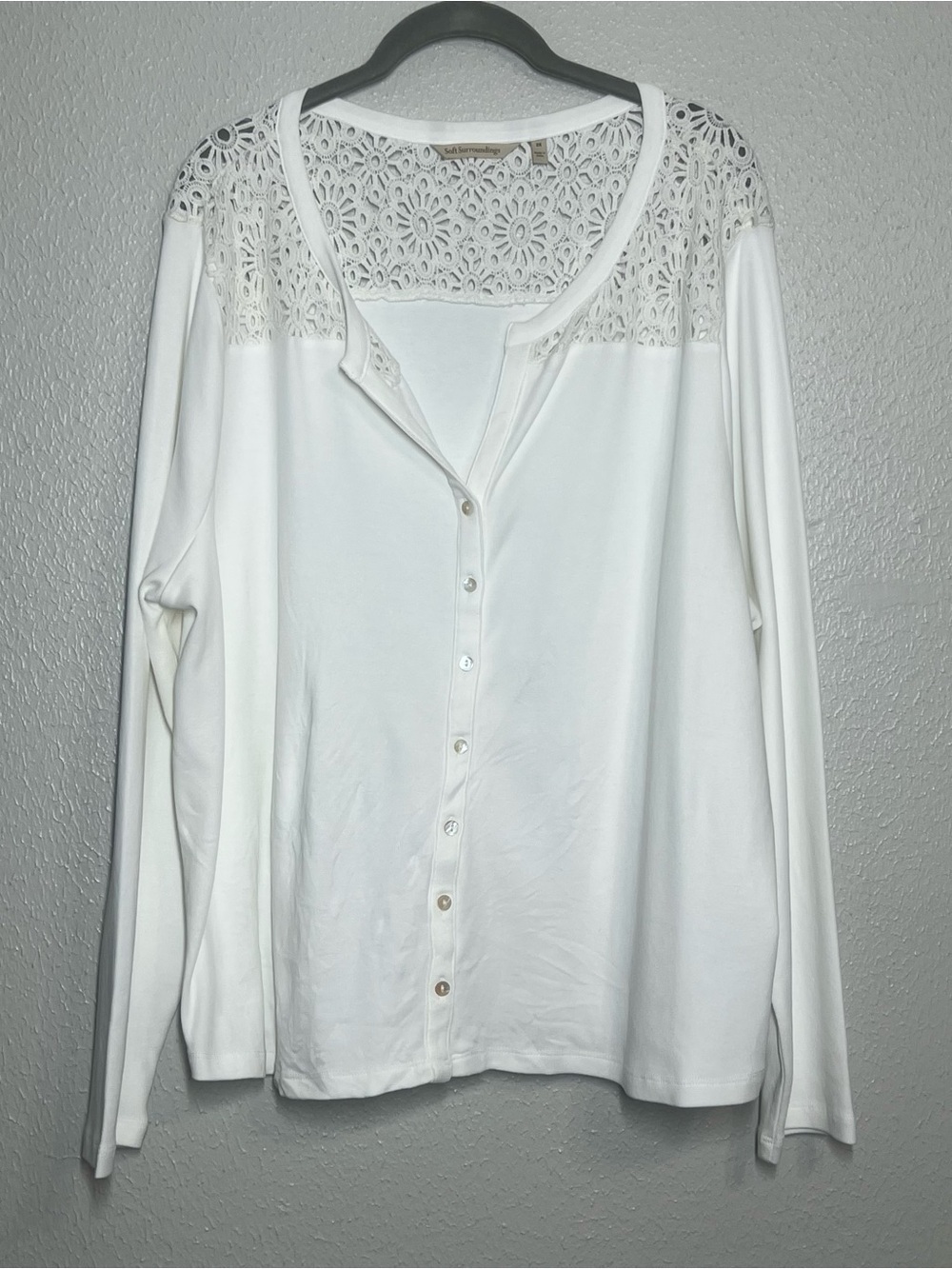 Soft Surroundings Top White Crochet Shoulder Long Sleeve Button Womens Size 2X